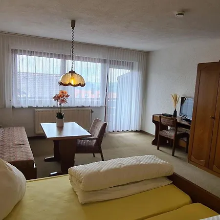 Doppelzimmer Heimatliebe Mit Schönem Balkon - Hauber Ferienhaus Herrischried